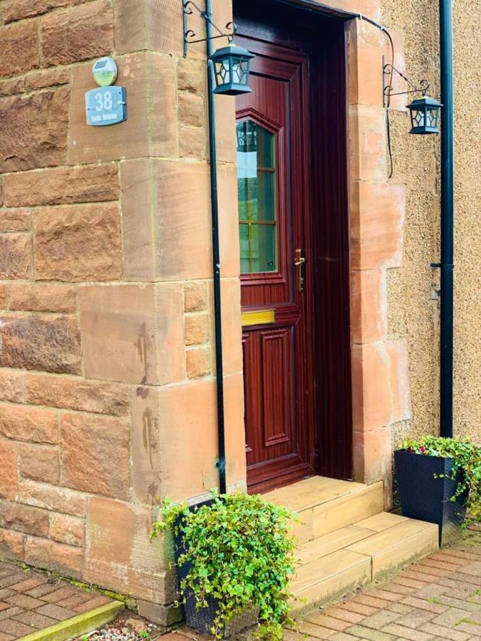 Private Apartment Dumfries Exterior photo